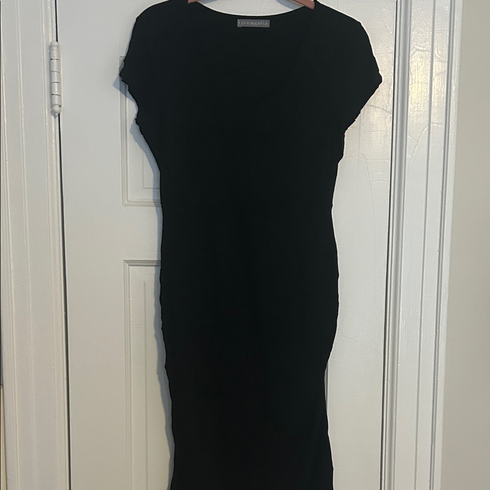 Loveappella Maternity Greta Short Sleeve Dress